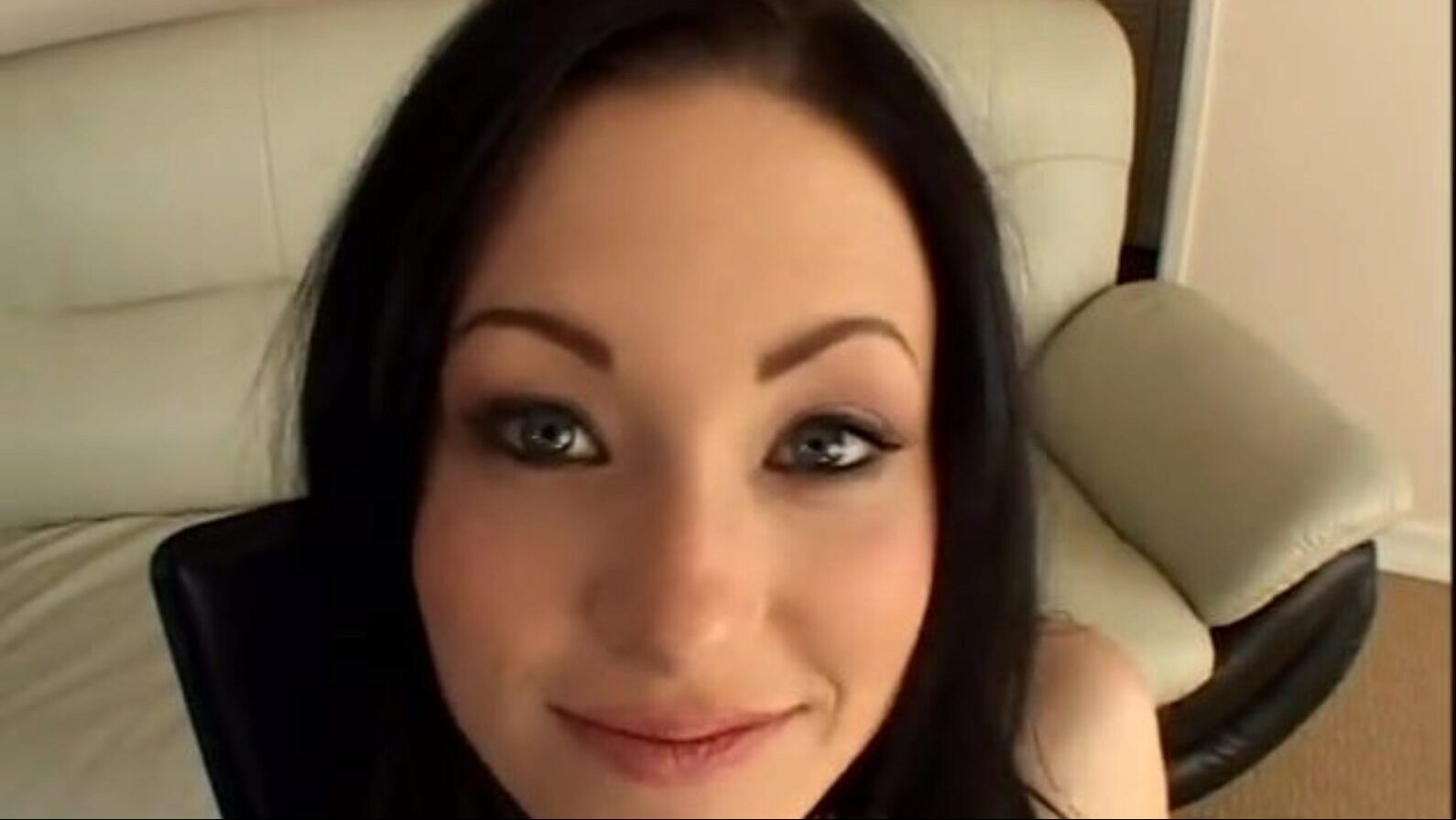 Pale lovely raven teen Lexxi Rippa bang
