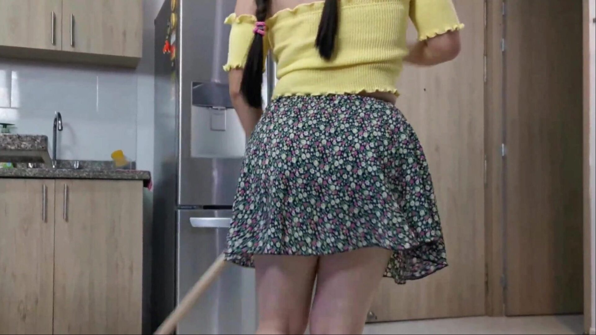 Boss Fuck with his Maid and his Wife Surprised 'em